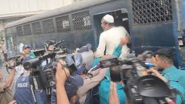 সচিবালয় ভাতা দাবি: পাঁচজন কর্মকর্তা–কর্মচারীকে পুলিশ আটক, কর্মবিরতির ঘোষণা...