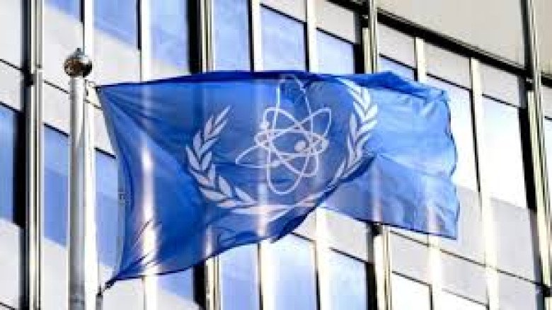 নিকোলা মাদুরোকে আটক ও ভেনেজুয়েলা ‘চালানোর’ ঘোষণা